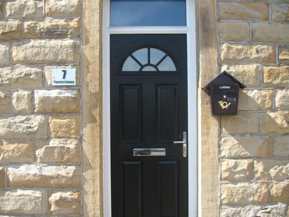 Pomfret House, Perfect Guest Villa in Burnley Esterno foto